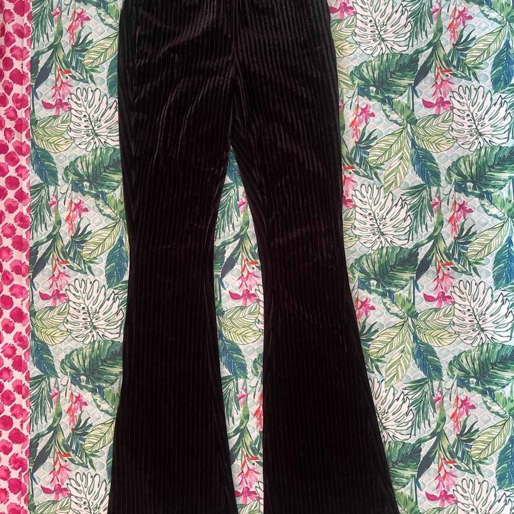 Stretchy flare plants. Size xs - Picture 3 of 4